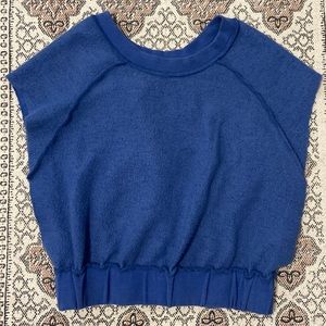 Sweatshirt muscle tee crop top
